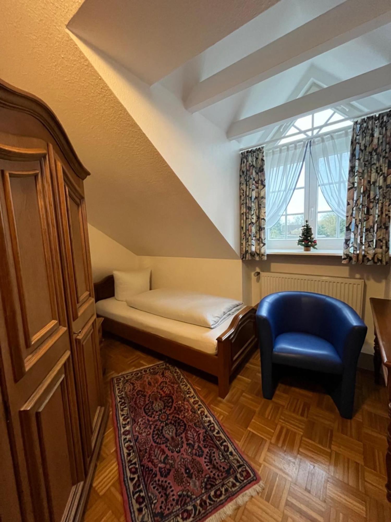 Hotellerie Gasthaus Schubert Garbsen Extérieur photo